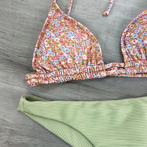 ☀️BILLABONG☀️ CHASE THE SUN TANLINES TANGA BIKINI SET - Picture 7 of 16